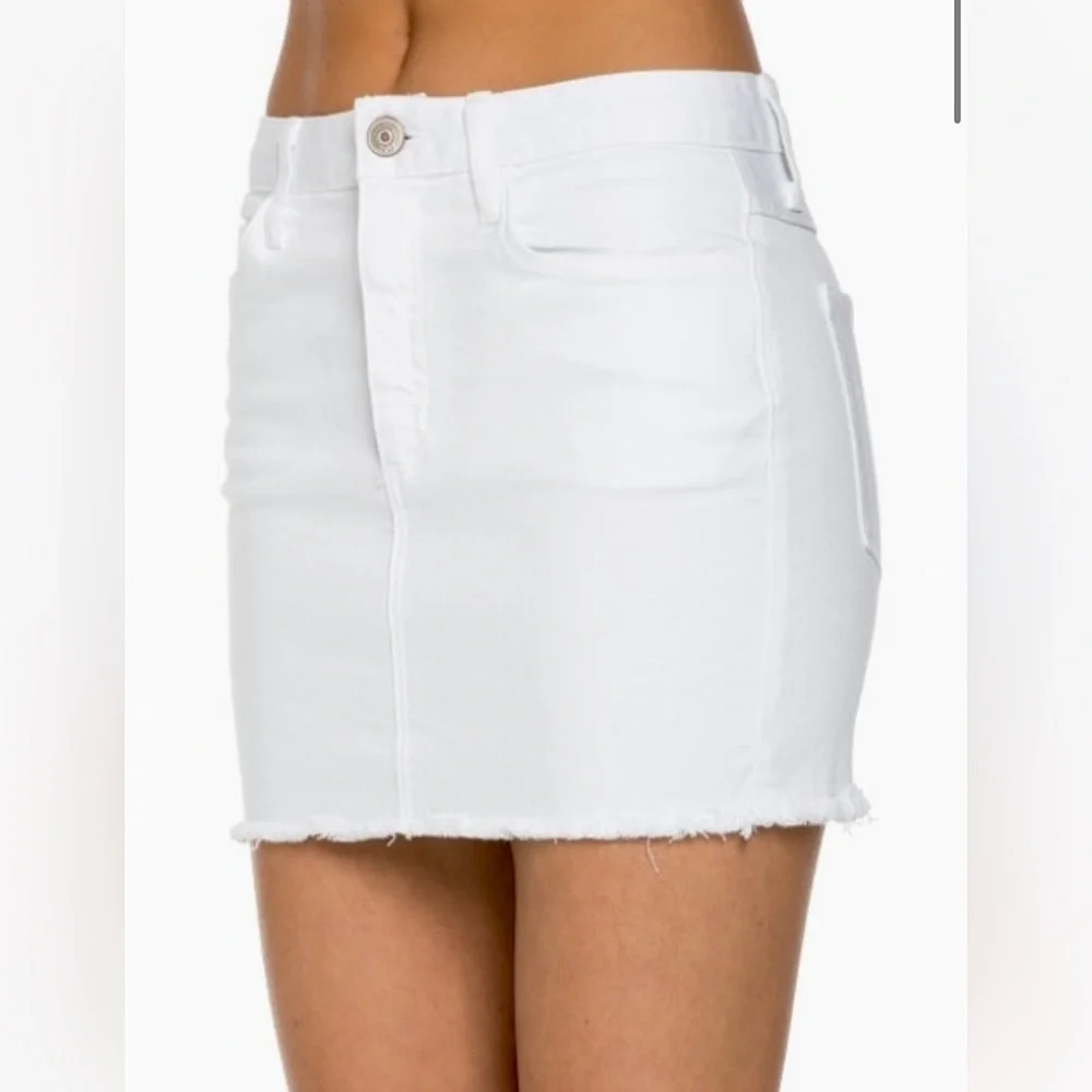 O2 Denim Collection | White Mini Skirt - Picture 1 of 4